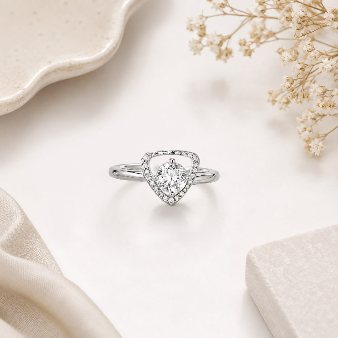 Elegant 925 Silver Geometric Halo Ring